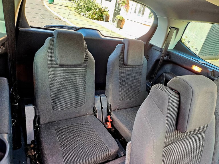 Peugeot 5008 Allure Automatic 