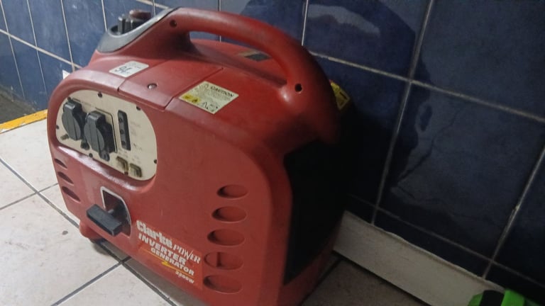 Clarke 2.2 kW Power Inverter Generator