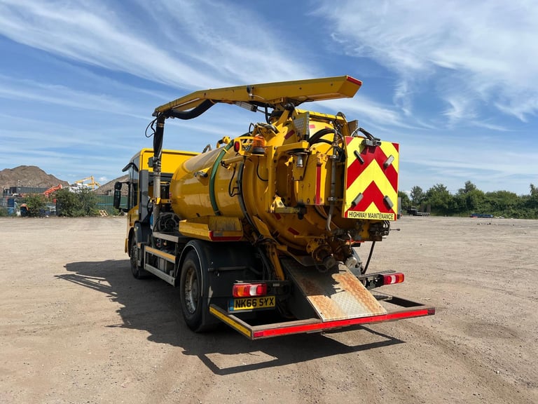 Mercedes-Benz ECONIC 1830 