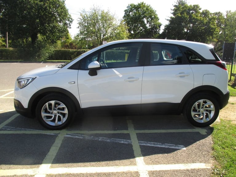 Vauxhall Crossland X SE