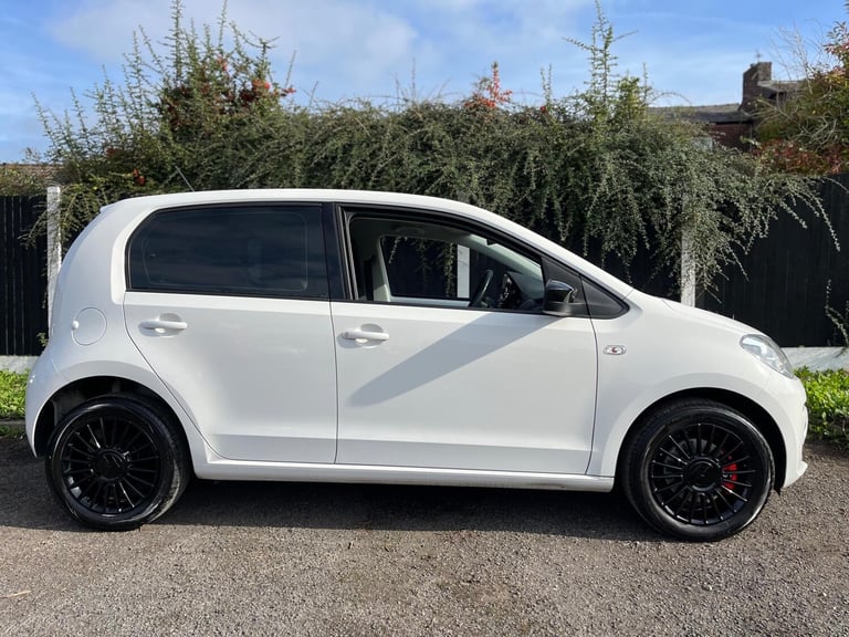 2015 Volkswagen up! 1.0 High up! Euro 5 5dr HATCHBACK Petrol Manual