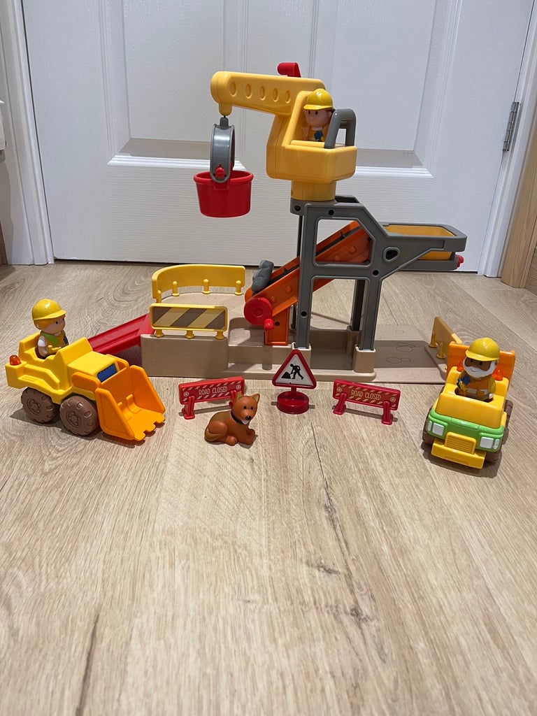 Elc happyland on sale construction set