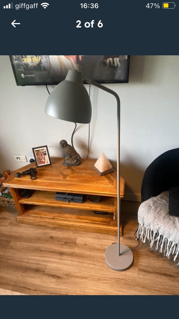 5ft lamp with foot switch