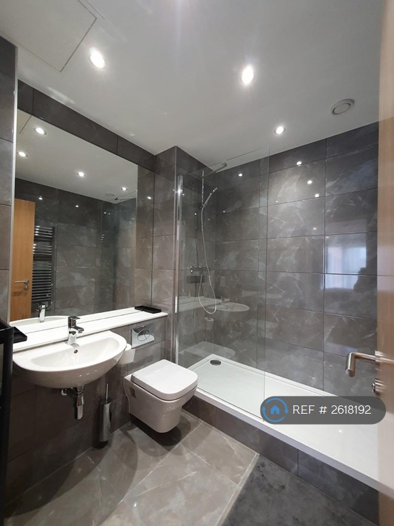 2 bedroom flat in Windmill Street, Birmingham, B1 (2 bed) (#2618192)