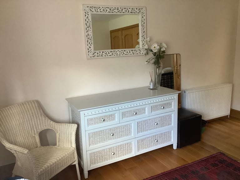 LOVELY 3 bedroom 2 bathroom SPACIOUS COTTAGE IN NEWTONMORE