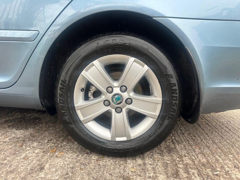 2011 Skoda Octavia 1.6 MPI SE Euro 5 5dr ESTATE Petrol Manual