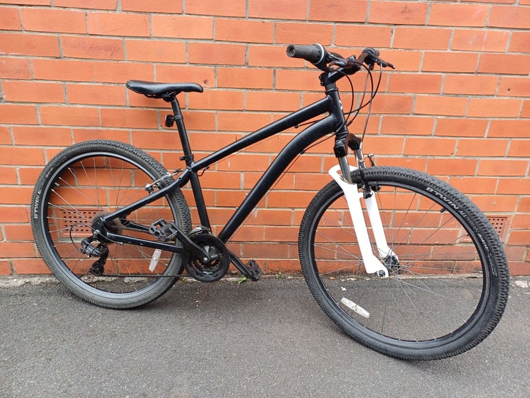 image for BTWIN Decathlon Mountain , City Bike - aluminium frame , front suspension , comfortable seat