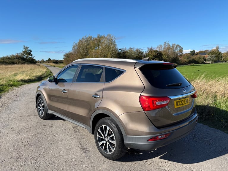 2022 DFSK Glory 580 Seven Seater Automatic Petrol   PETROL Automatic