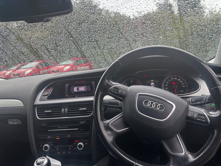 AUDI A4 2.0 TDI TECHNIK AVANT QUATTRO, SAT-NAV HEATED LEATHER FRONT & REAR PARKING SENSORS.