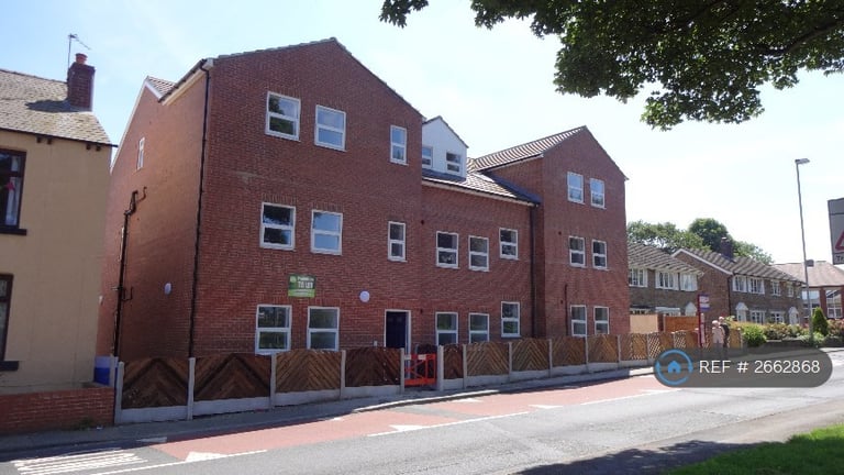 1 bedroom flat in Altofts, Wakefield, WF6 (1 bed) (#2662868)
