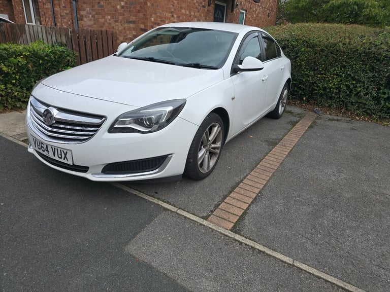 Spares or repairs 2014 insignia saloon 2.0cdti