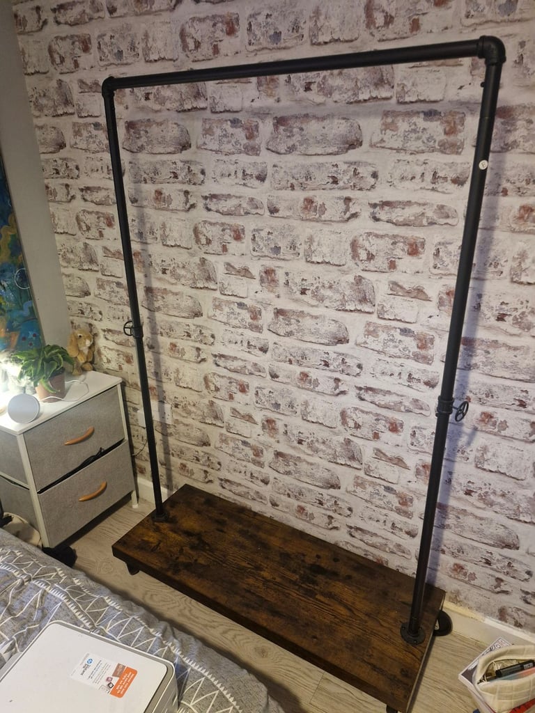 VASAGLE Heavy-Duty Clothes Rail 