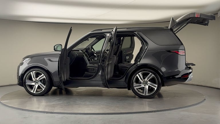 2023 Land Rover Discovery 3.0 D300 MHEV Metropolitan Edition SUV 5dr Diesel Auto 4WD Euro 6 (s/s)...