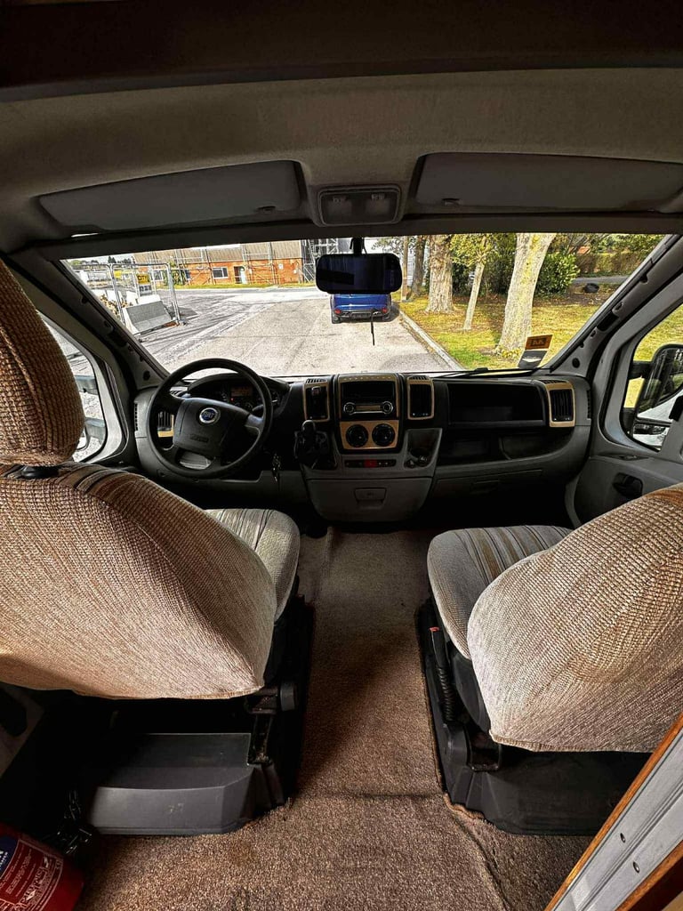 Bessiecarr e425 2008 motorhome