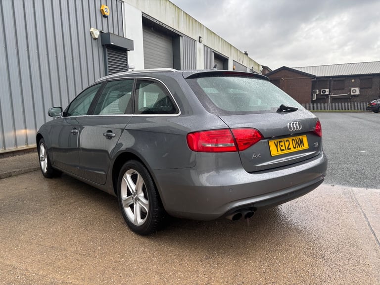 AUDI A4 2.0 TDI TECHNIK AVANT QUATTRO, SAT-NAV HEATED LEATHER FRONT & REAR PARKING SENSORS.
