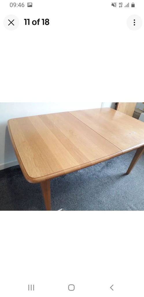 image for Solid wood Extendable dining table 