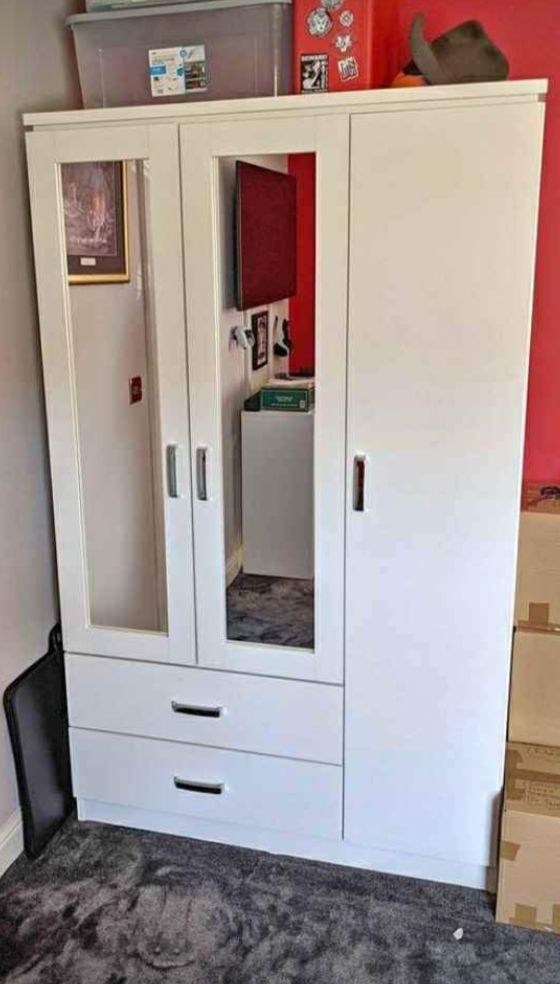 💥LIMITED TIME OFFER BRAND NEW WARDROBES CHESTER DRAW BEDSIDES NEAR ME ASSEMBLED 🏡FREE DELIVERY