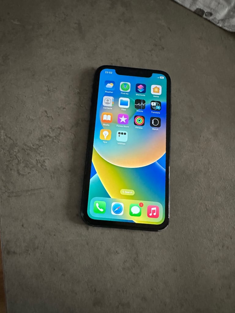 iPhone XR 