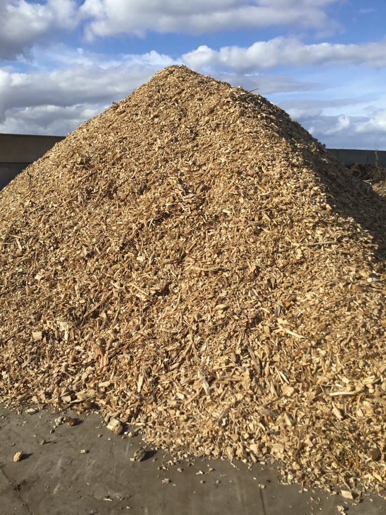 image for Woodchip ( not bark) decorative mulch FREE DELIVERY 
