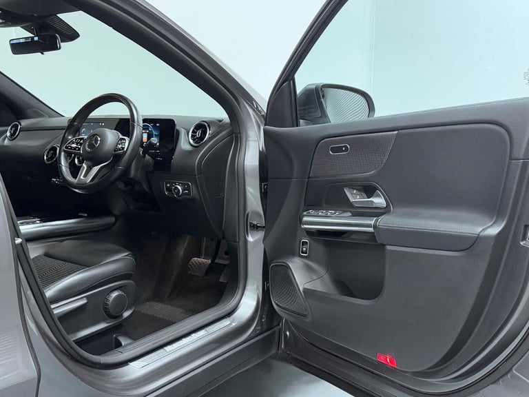 2020 Mercedes-Benz GLA 1.3 GLA200 Sport SUV 5dr Petrol 7G-DCT Euro 6 (s/s) (163 ps) HATCHBACK Pet...
