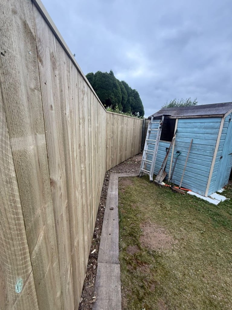 CLOSE BOARD TIMBER FENCING MATERIALS 