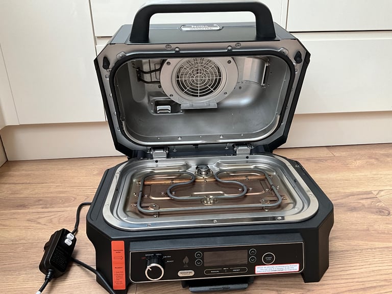 Ninja Woodfire Pro XL Electric BBQ Outdoor Grill and smoker