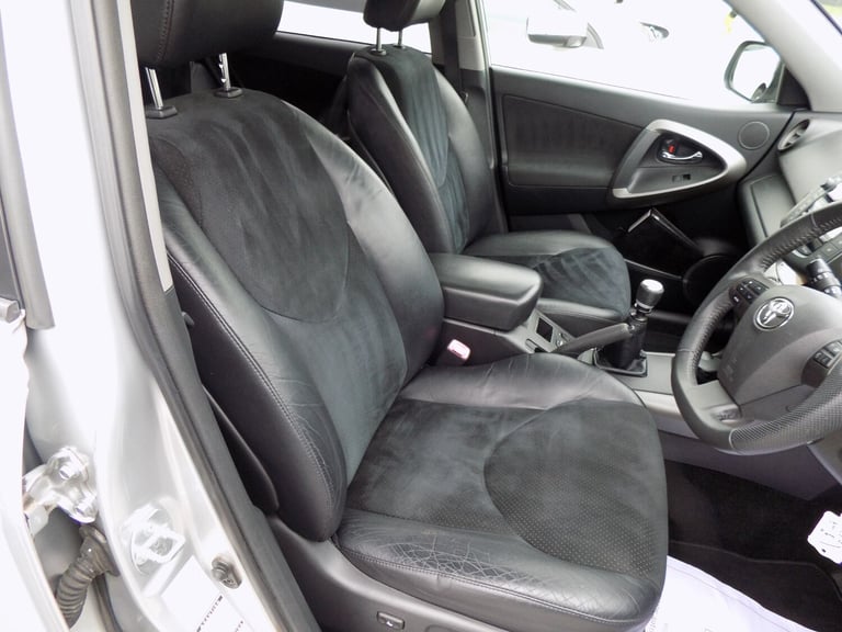 2011 Toyota RAV4 2.2 D-4D XT-R 5dr ESTATE Diesel Manual