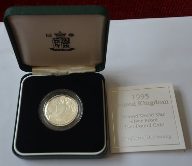 image for 1995 DOVE OF PEACE SILVER PROOF £2 COIN