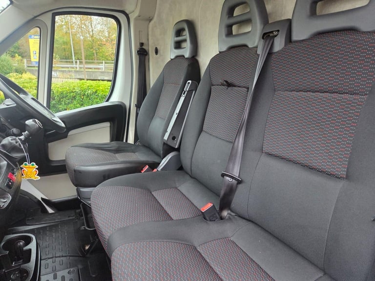 2018 Peugeot Boxer 2.0 BlueHDi 435 Professional L4 H2 Euro 6 5dr PANEL VAN Diesel Manual