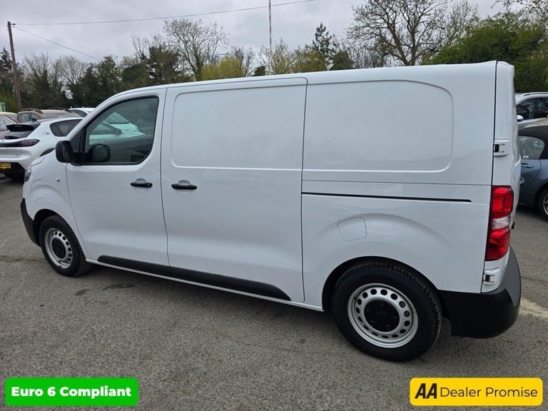 2023 Citroen Dispatch E 1000 75 kWh Enterprise M in white, 12,000 miles, full service history, 1 ...