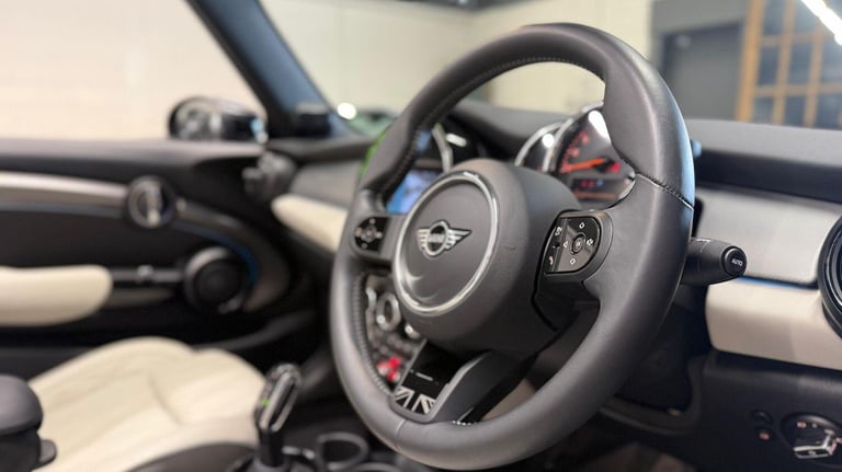 MINI CONVERTIBLE 2.0 Convertible Cooper S Exclusive 2022