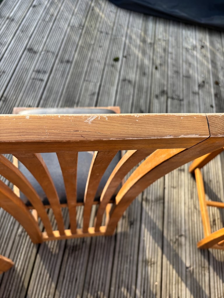 4 Solid Oak Dining Chairs