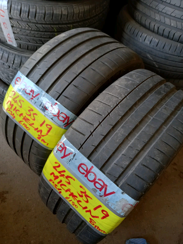 245 35 19 Michelin ps4 tyres8mm tread only£70 free fit&balance