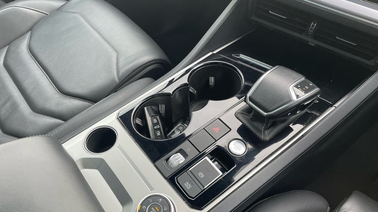 2018 Volkswagen Touareg 3.0 V6 TDI 4Motion R-Line Tech 5dr Tip Auto Diesel Estate Estate Diesel A...