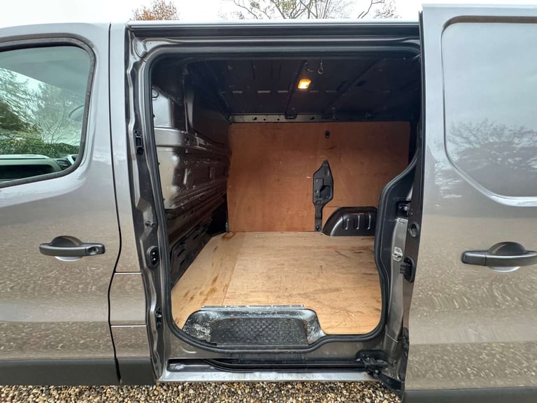 2019 Renault Trafic 1.6 Trafic SL27 Sport Nav dCi Panel Van Diesel Manual