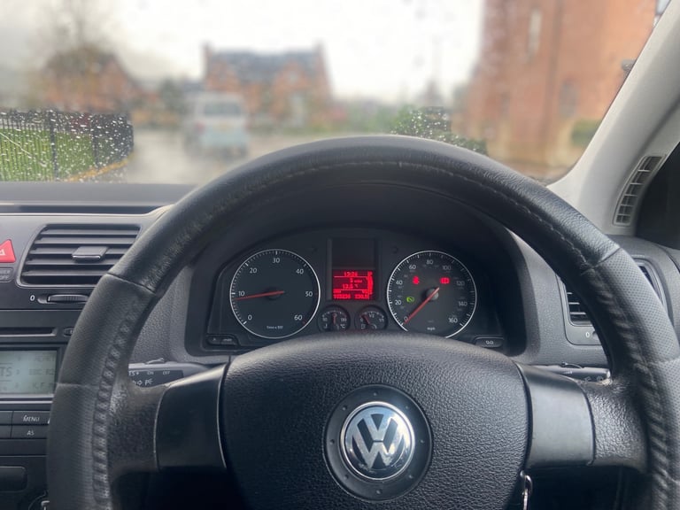 Volkswagen, GOLF, Hatchback, 2005, Semi-Auto, 1896 (cc), 5 doors