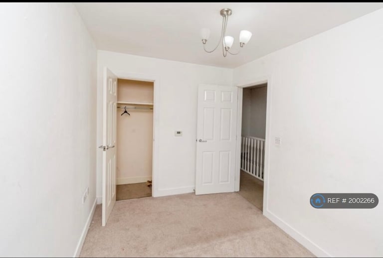 3 bedroom house in Goscote Lane, Walsall, WS3 (3 bed) (#2002266)