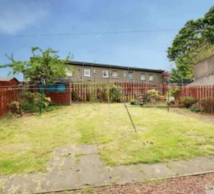 Very small 1 bedroom flat, Dumbarton 