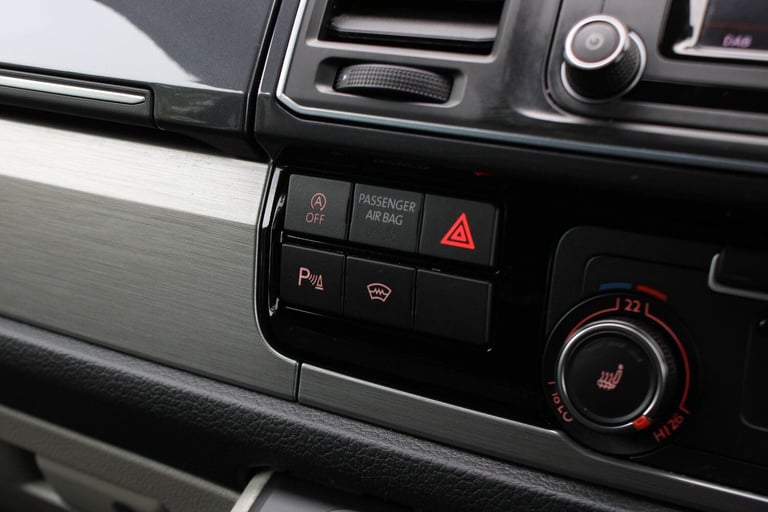 2019 Volkswagen Transporter 2.0 BiTDI T32 BlueMotion Tech Highline Kombi DSG FWD SWB Euro 6 (s/s)...