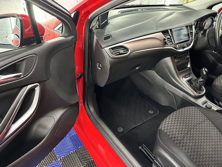 2016 Vauxhall Astra 1.0i Turbo ecoFLEX Tech Line Hatchback 5dr Petrol Manual