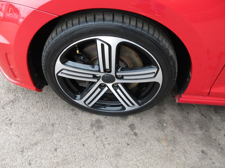 2014 Volkswagen Golf 2.0 TSI R 5dr HATCHBACK Petrol Manual