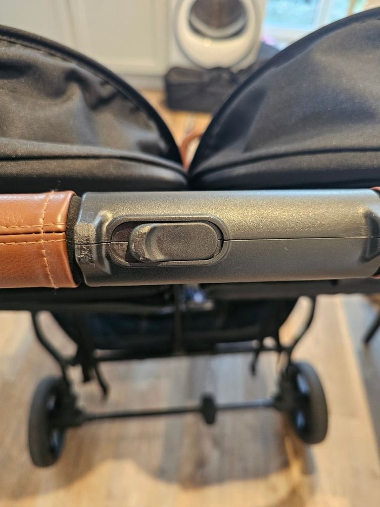 Ickle Bubba Venus Prime Double Stroller Pram with Bassinet Black