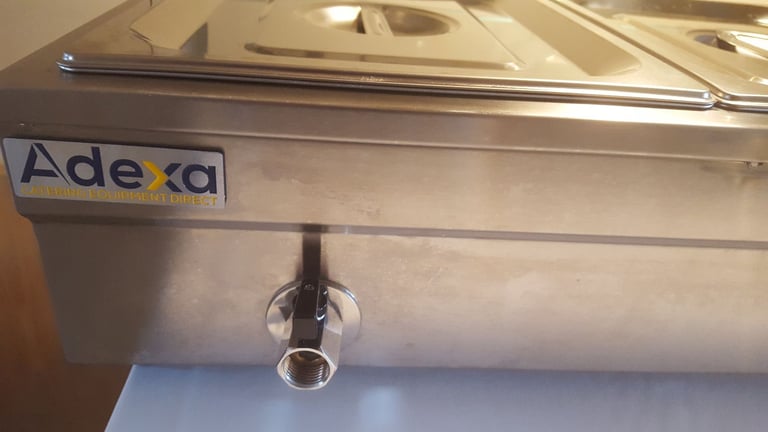 Bain Marie - Commercial Heated Display unit with glass surround (counter top)