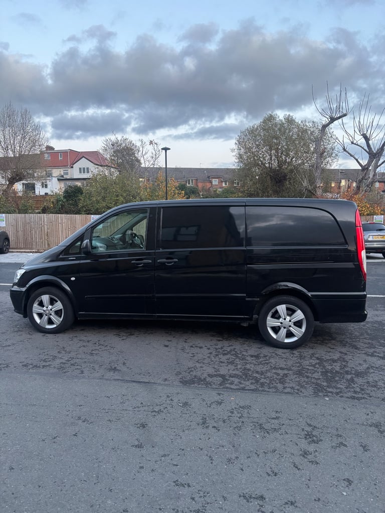 Mercedes Benz Vito 113 2.1 CDI Long panel van