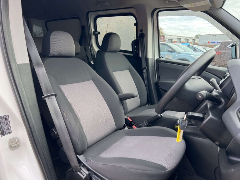 2021 Fiat Doblo 1.6 Multijet 16V 105 Tecnico Passenger Van S/S Crew Van Diesel Manual