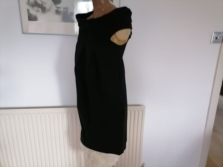 Rare Vintage 90's Designer DKNY 'Tulip' Black Dress. Nr Mint Cond. SIZE : S 