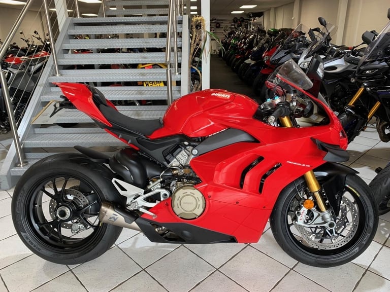 Ducati Panigale V4 S 