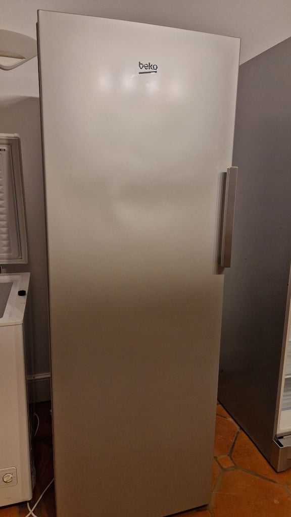 Beko tall freezer frost free
