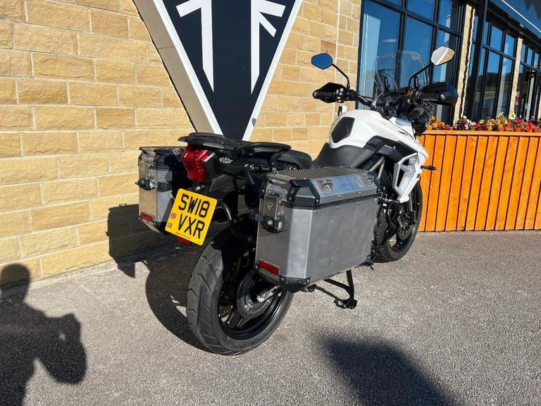 TRIUMPH TIGER 800 XRX- LOW MILEAGE 2018