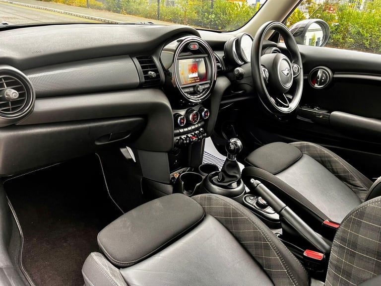 2018 MINI Hatch 1.5 Cooper D Euro 6 (s/s) 3dr HATCHBACK Diesel Manual
